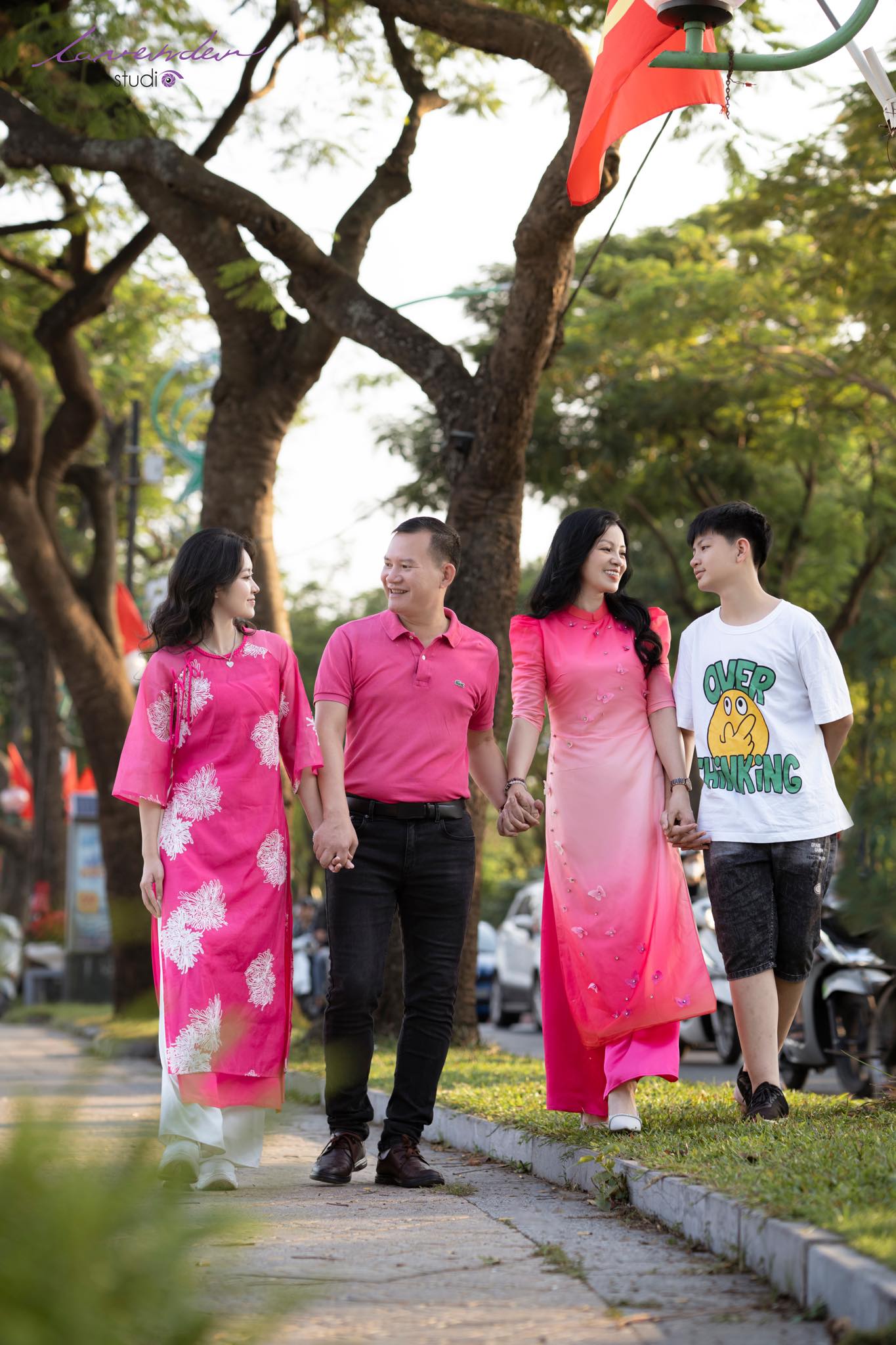 Studio chụp ảnh gia đình Tết tại Đà Nẵng ấn tượng Xuân 2025 không thể bỏ qua