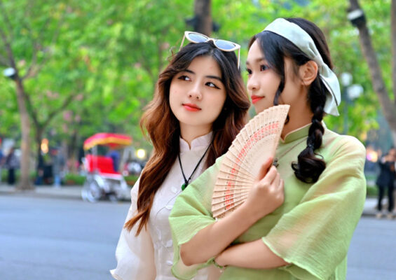 Siêu "hot" với 10 địa điểm chụp ảnh Tết tại Hà Nội cứ lên hình là "triệu like"