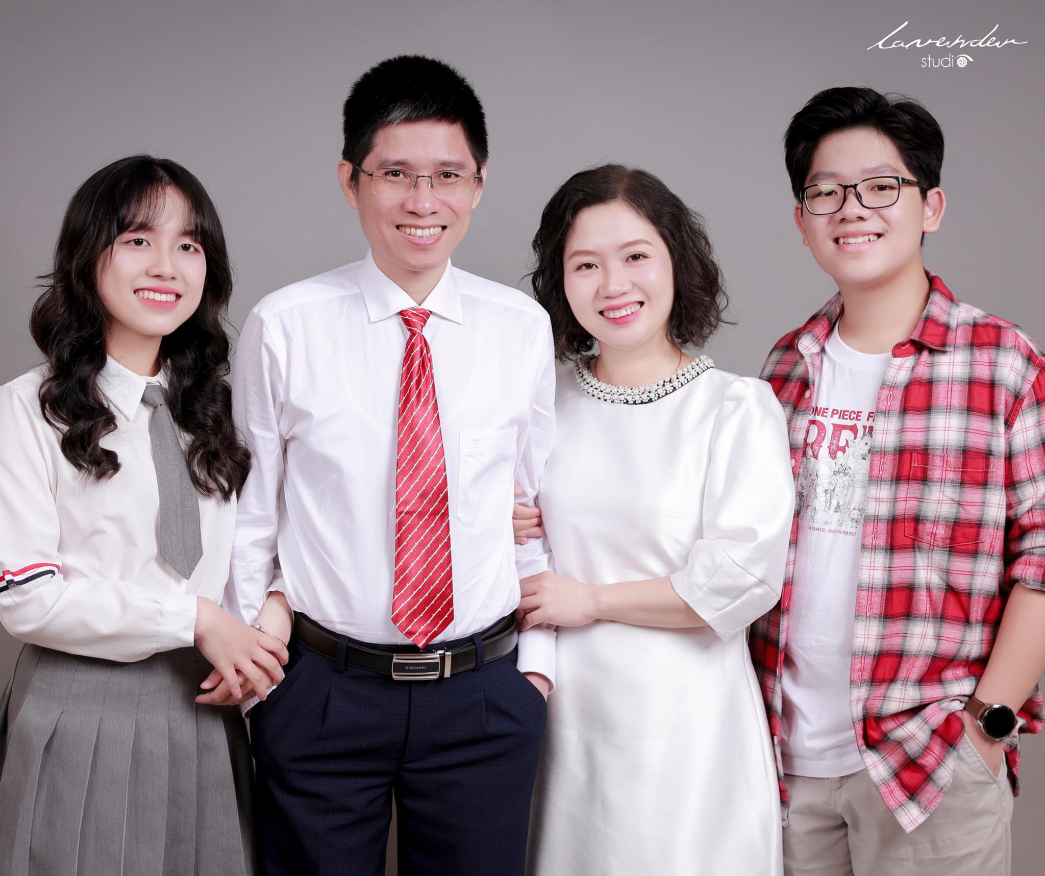 đơn vị cho thuê thợ chụp ảnh gia đình Tết 2025 tại Đà Nẵng đơn vị cho thuê thợ chụp ảnh gia đình Tết 2025 tại Đà Nẵng