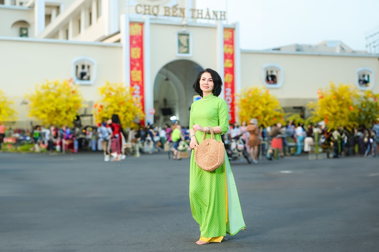 Khám phá concept chụp hình áo dài ấn tượng cho mùa lễ hội