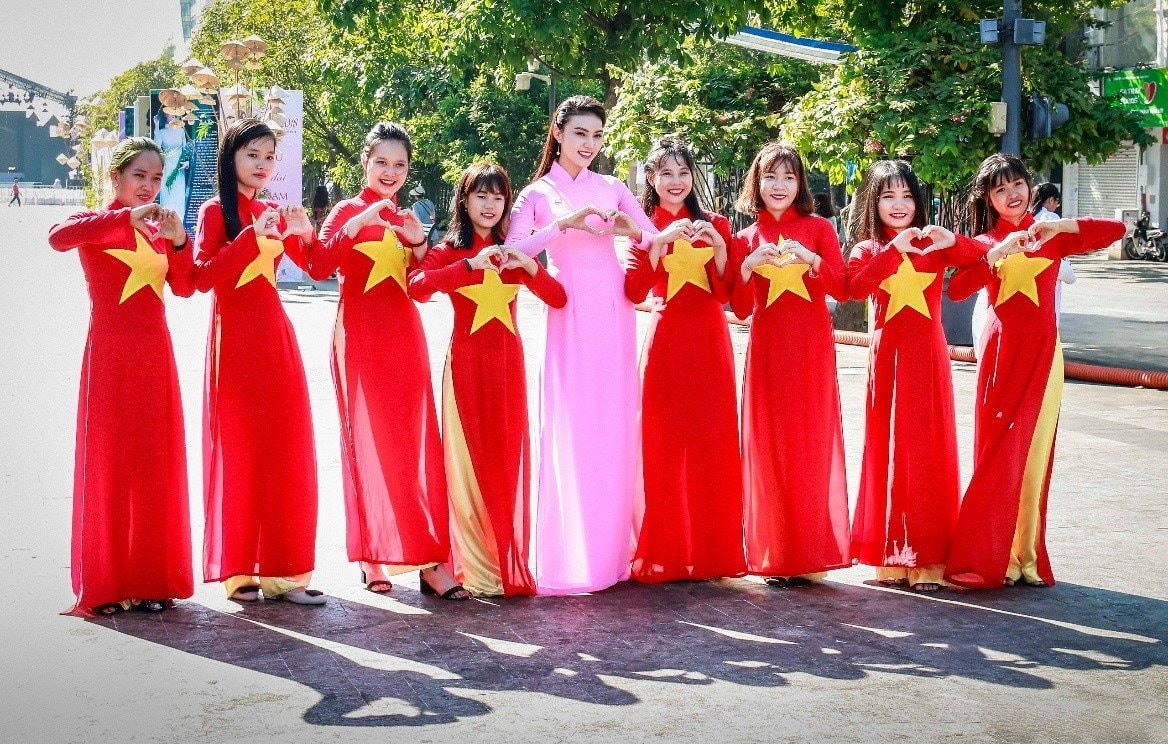 Đến ngay studio chụp ảnh áo dài Quốc khánh 2/9 tại TPHCM sau Đến ngay studio chụp ảnh áo dài Quốc khánh 2/9 tại TPHCM sau