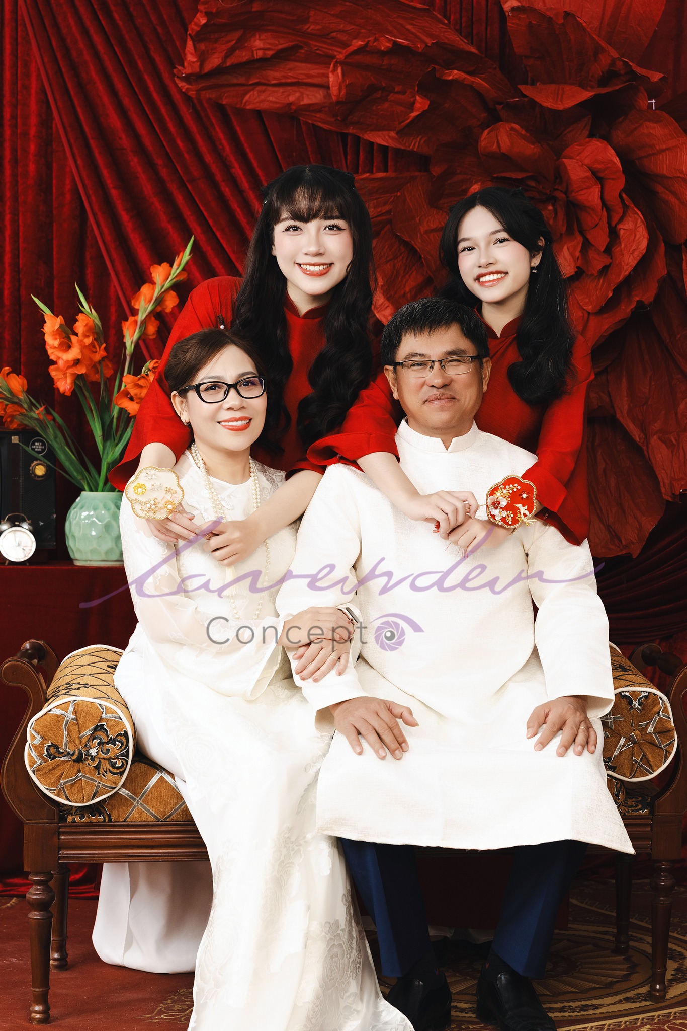 Chụp ảnh gia đình tết 2026: Trang phục và concept phổ biến Chụp ảnh gia đình tết 2026: Trang phục và concept phổ biến