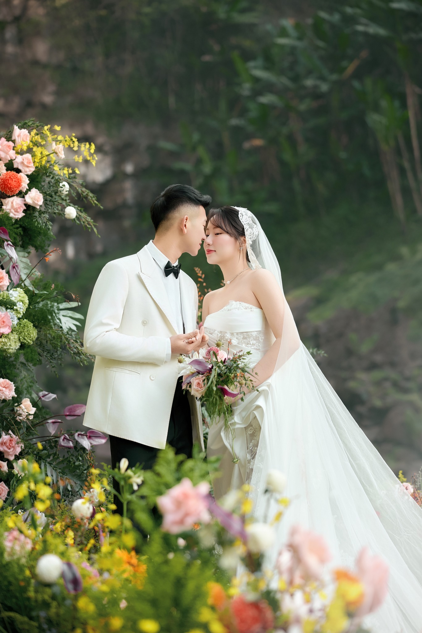 Chụp ảnh cưới kết hợp du lịch 2026 – Top 7 địa điểm đẹp nhất Việt Nam