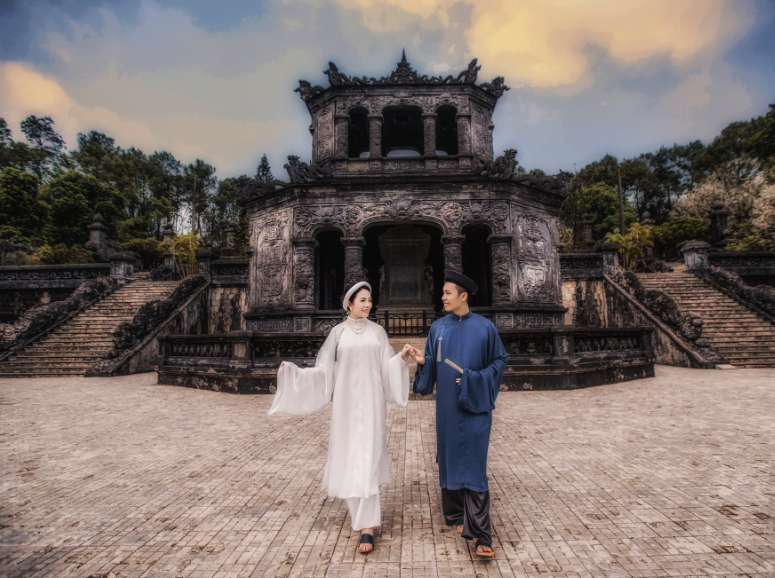 Chụp ảnh couple áo dài ở đại nội Huế cực thơ mộng