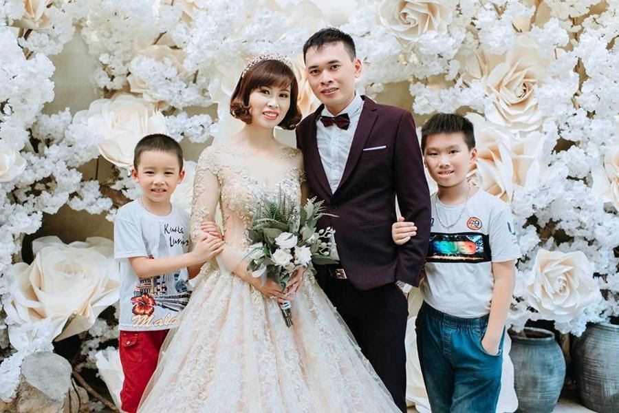 Concept chụp ảnh kỷ niệm 10 năm ngày cưới (3) Concept chụp ảnh kỷ niệm 10 năm ngày cưới (3)